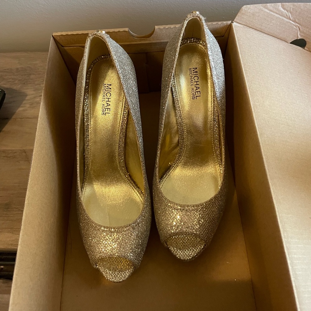 Michael kors heals